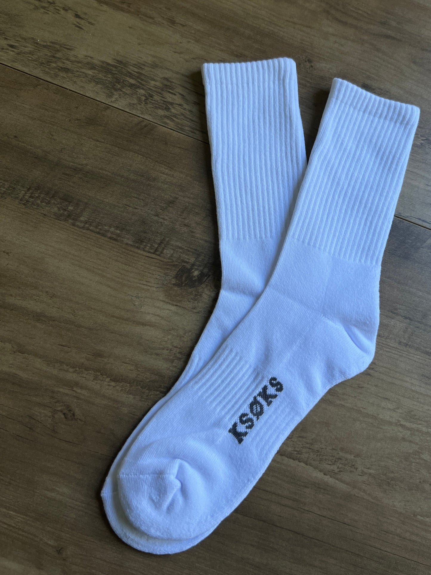 Silent Logo Cushioned Crew Socks