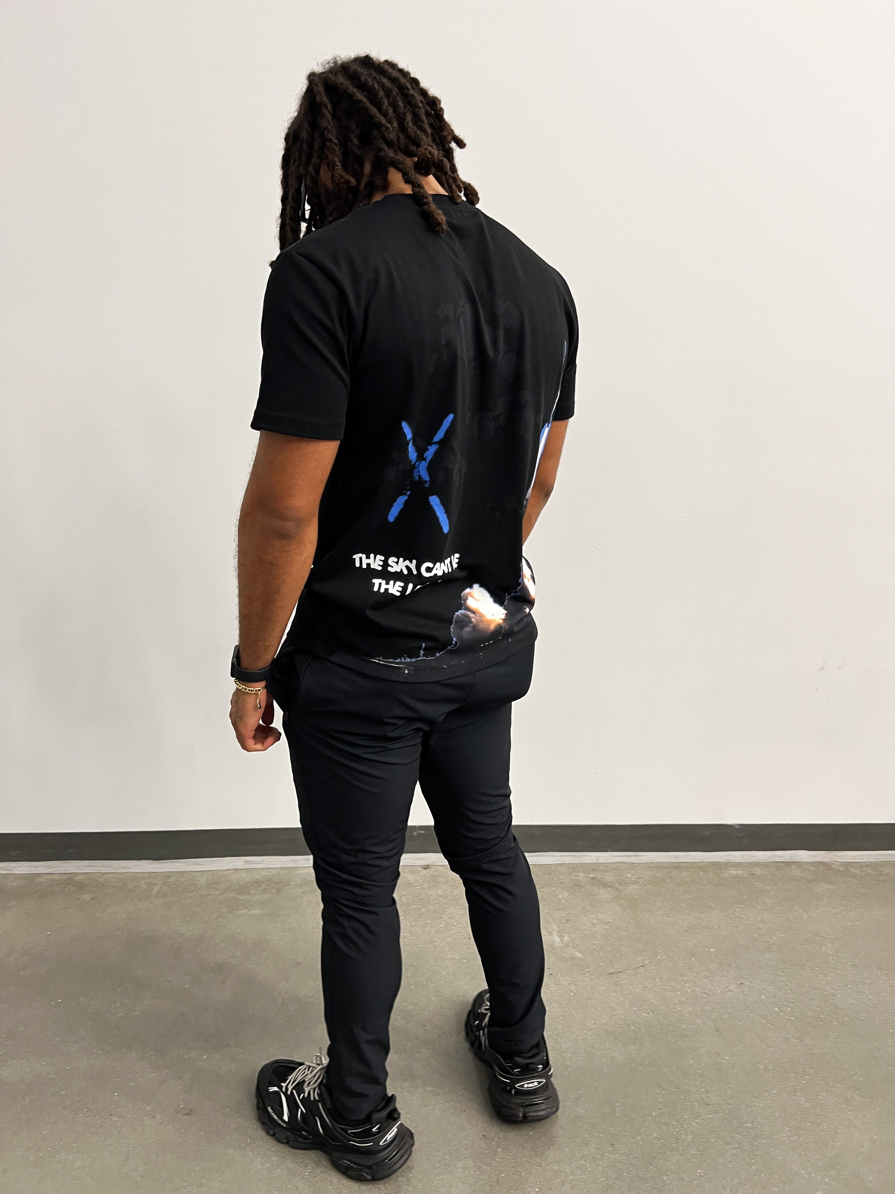 “Sky Can’t Be The Limit” Black Tee