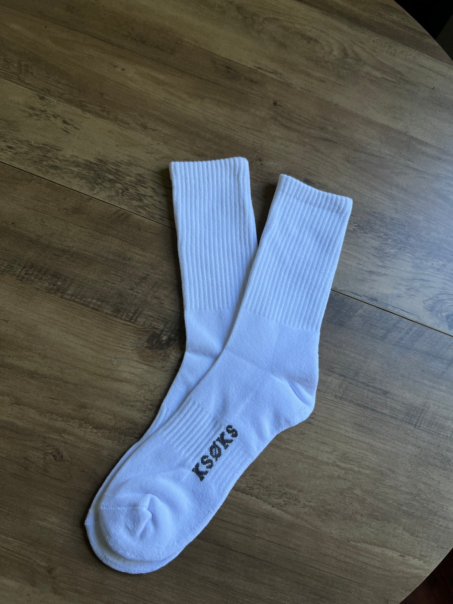 Silent Logo Cushioned Crew Socks